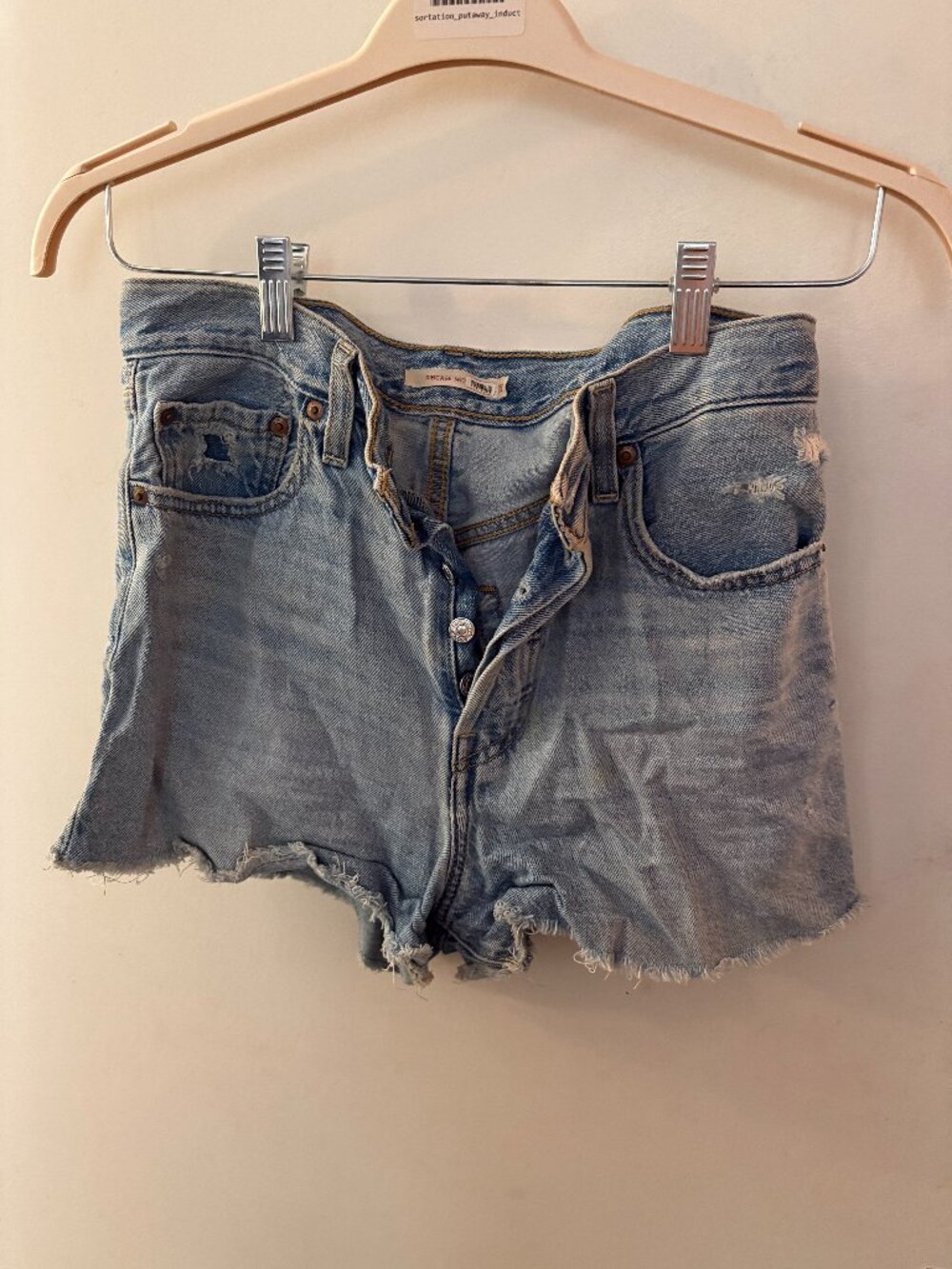 Levi's Ribcage Shorts Vintage Wash Distressed Size 28